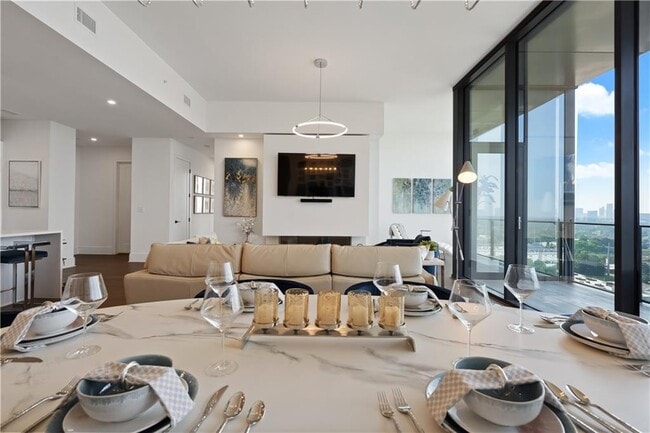 Building Photo - 788 West Marietta St NW Unit 1803