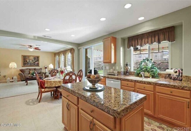 Photo - 2406 Loganberry Cir