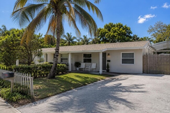 Building Photo - 101 SW 3rd Ave