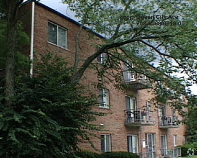 Photo - 2789 Queen City Ave