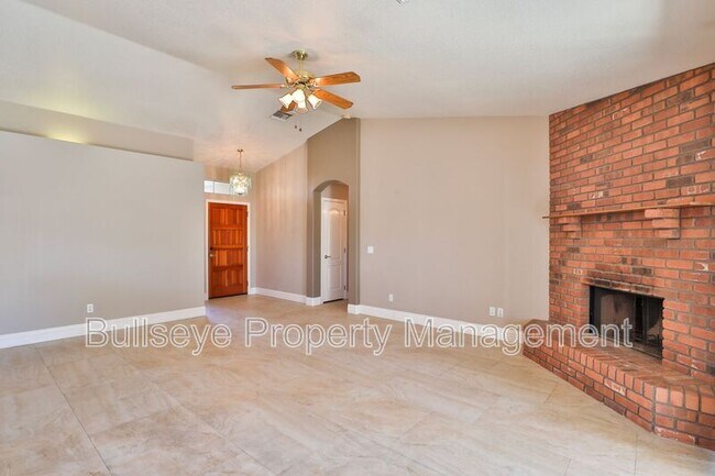 Photo - 6341 E Ivy St