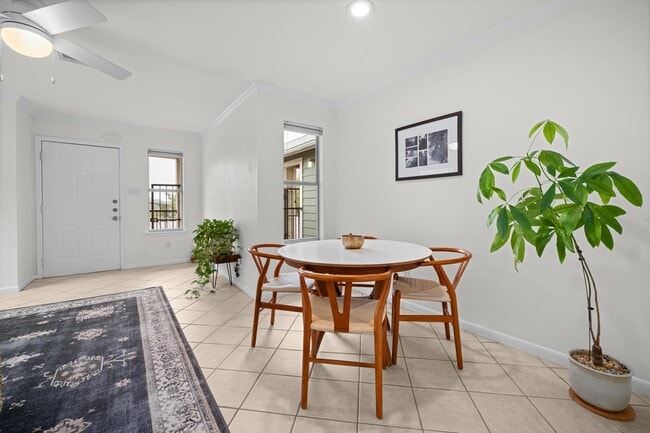 Photo - 2104 Cullen Ave