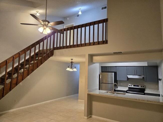 Photo - 2738 Hunt Club Ln