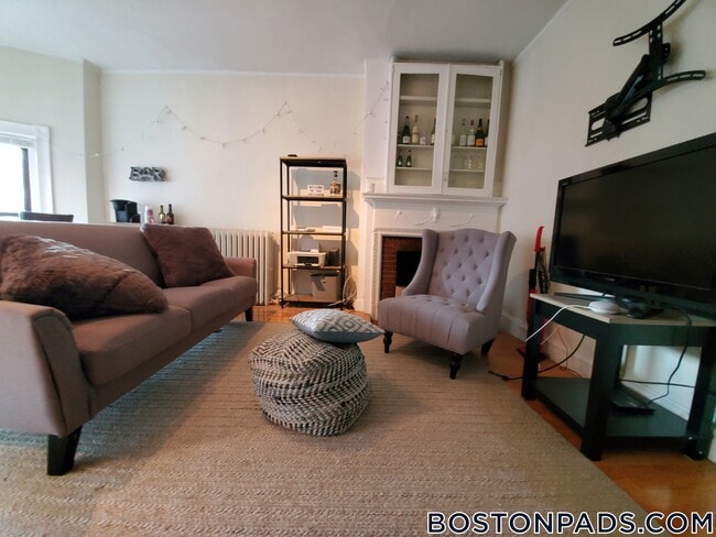 Photo - 43 Bay State Rd Unit 4F