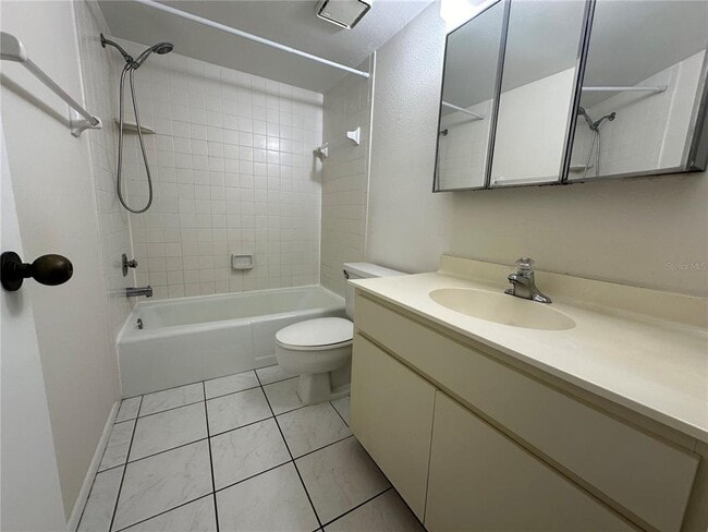 Photo - 7205 Curtiss Ave Unidad 2B