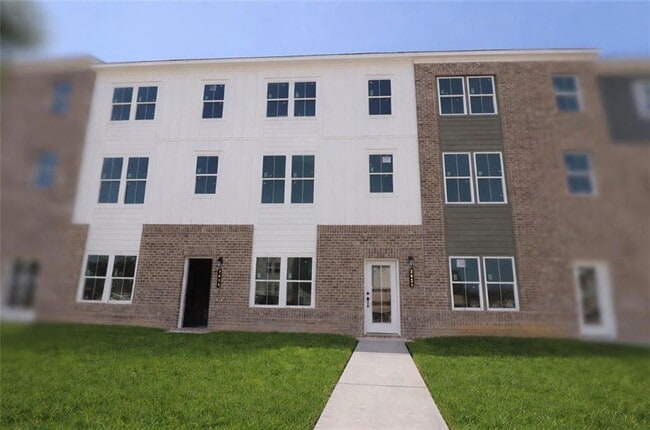 Building Photo - 2821 Beacon Bend Xing