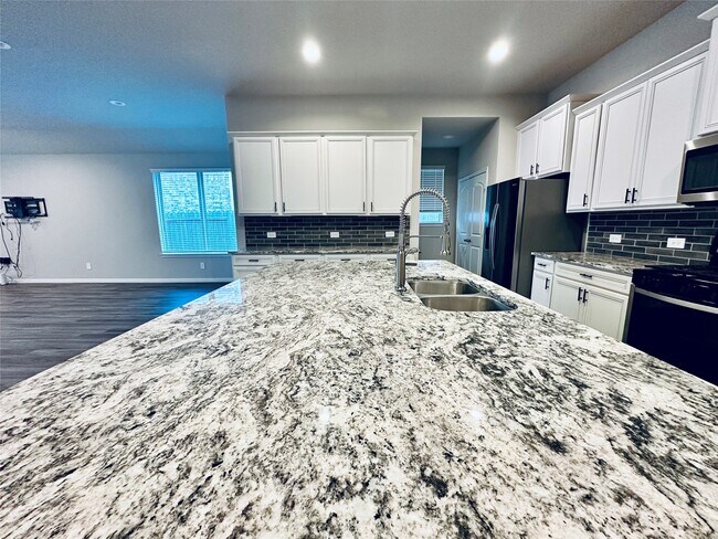 Photo - 1217 Antelope Passing Dr