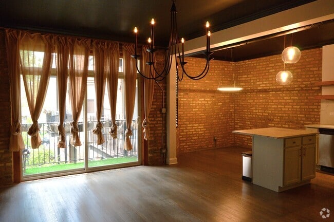 Building Photo - 1647 W Pratt Blvd Unit 2A Rental