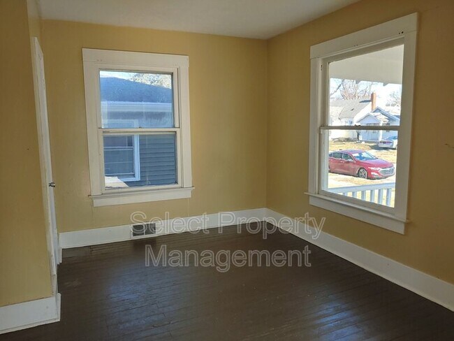 Photo - 3420 Plaza Dr