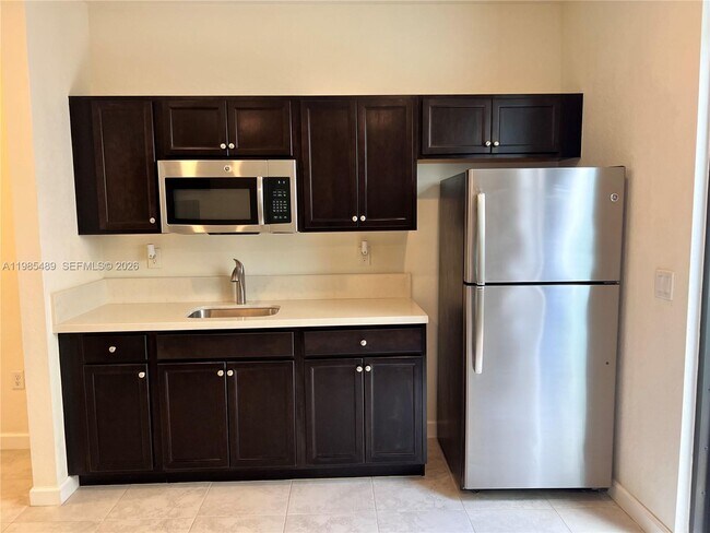 Photo - 24836 SW 118th Ave Unidad 0