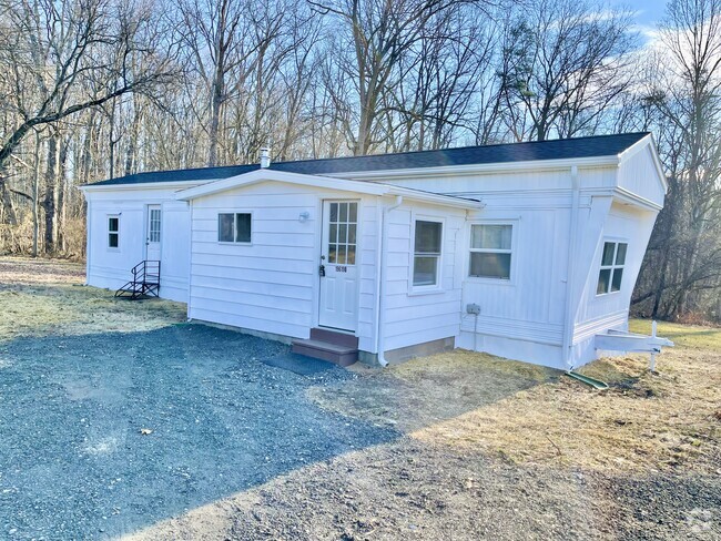 Front of the Home - 19619 Spooks Hill Rd Rental