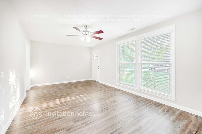 Photo - 211 Bonnafield Dr