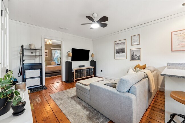 Photo - 93 Pearl St Unit 2