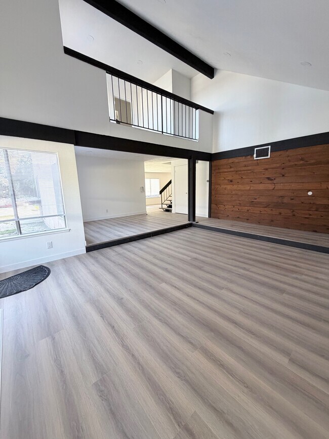 Photo - 16486 Elm Haven Dr