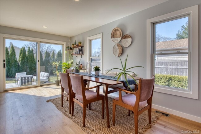 Photo - 360 Flint St