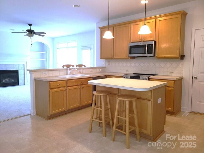 Photo - 17213 Cranwood Ave