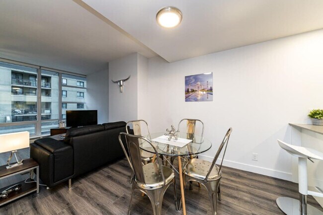 Photo - 1283 Howe St Unit ID1222946P