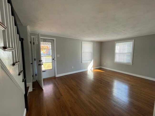 Photo - 34 Monroe St