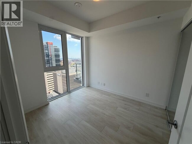 Photo - 75 James St S Unit 1805