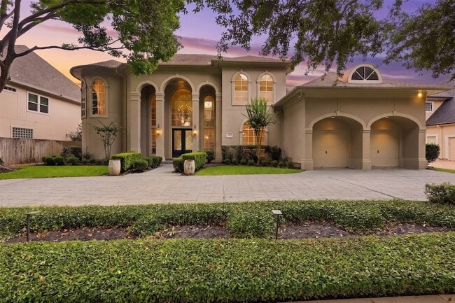 Photo - 3315 Riviera Dr