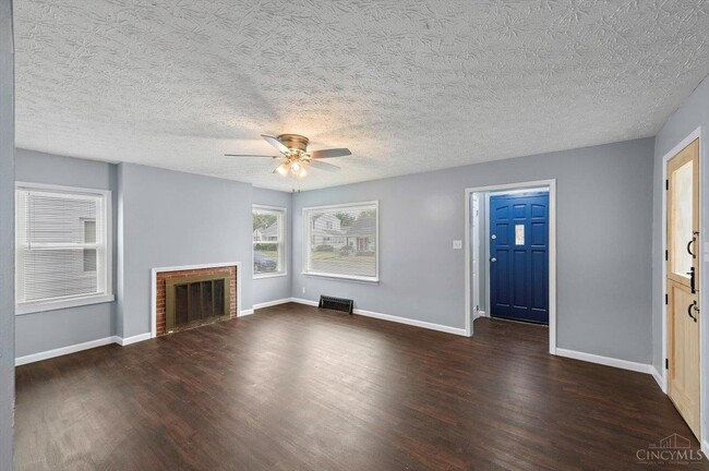 Photo - 740 Allen Ave