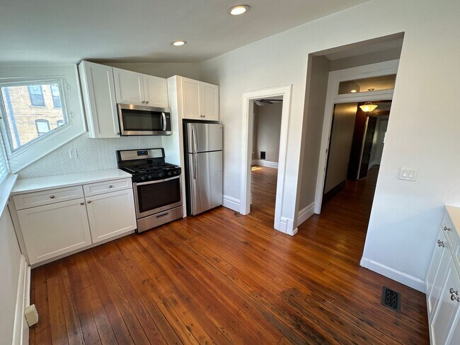 Photo - 1186 Neil Ave Unit B (Up)