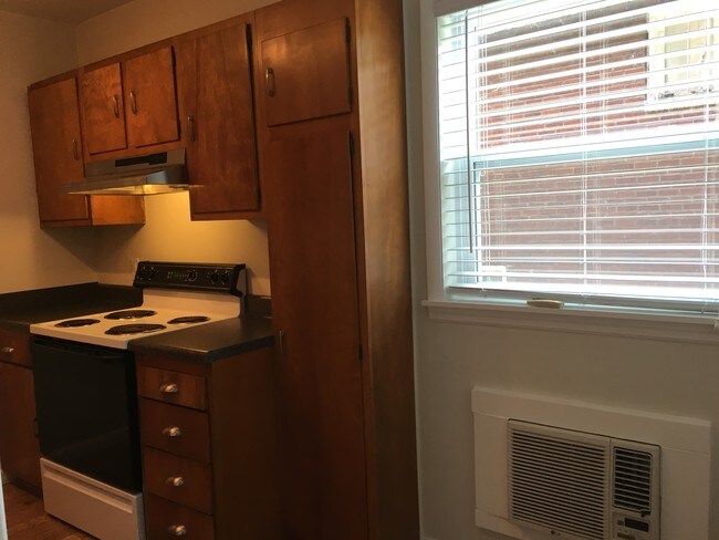 Photo - 2223 Laurel Ave Unit 2