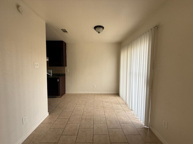 Photo - 3003 Lake Rd Unit C