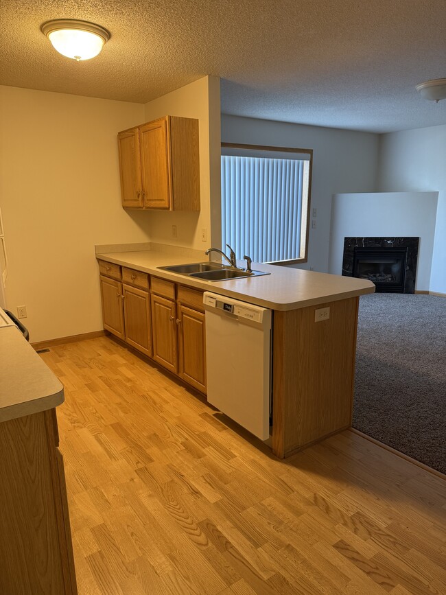 Photo - 5293 Manchester Dr