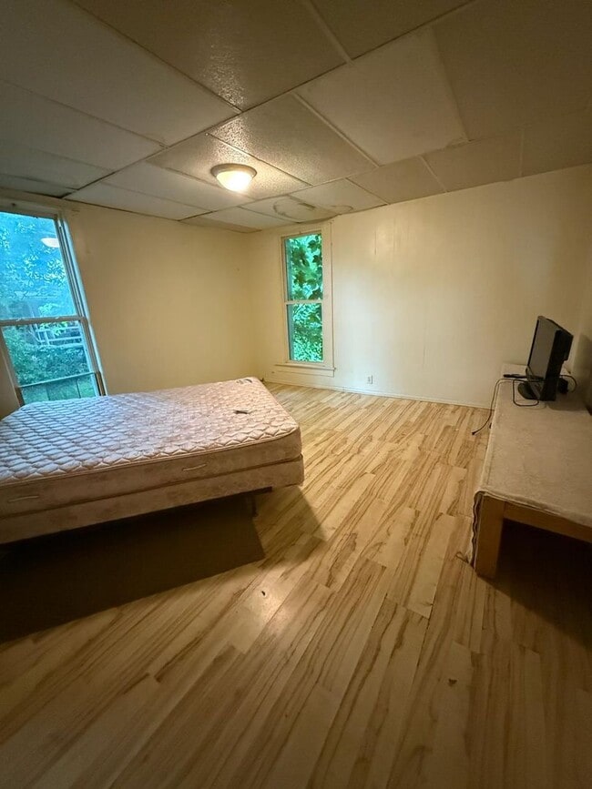 Photo - 109 W National Dr Unit A (Downstairs front)