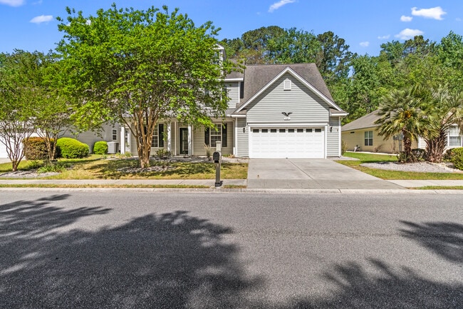 Building Photo - Myrtle Grande