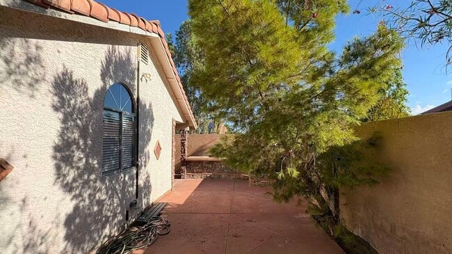 Photo - 42 Quiet Desert Ln