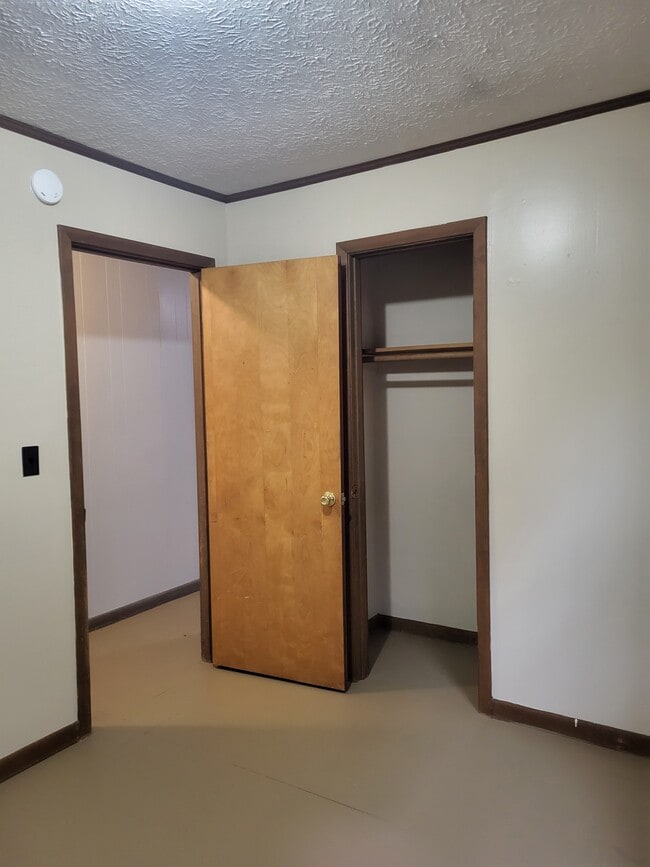 Photo - 1412 Deck Hill Rd