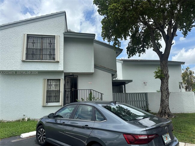 Building Photo - 746 NW 105th Pl Unit A6