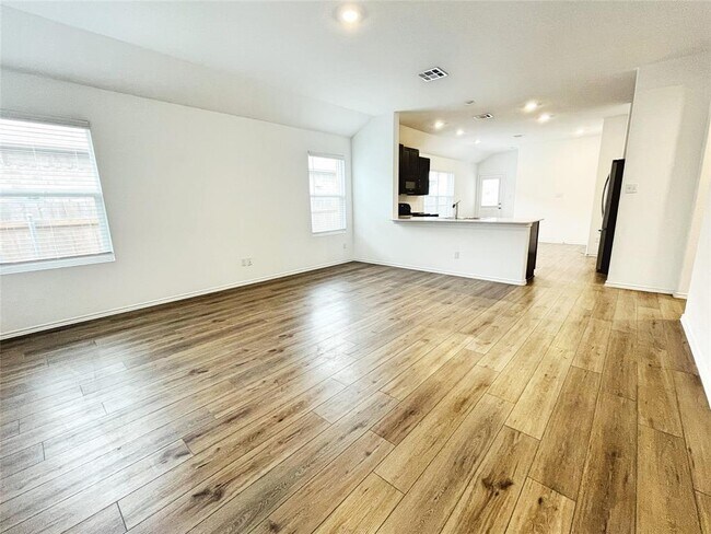 Photo - 109 Allegro Dr