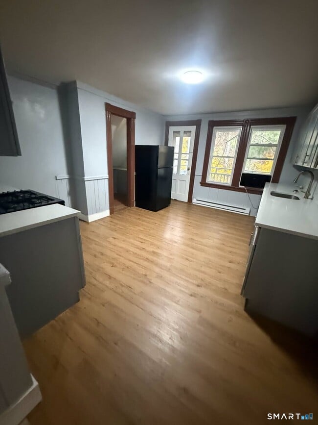 Photo - 300 Willow St Unit 3