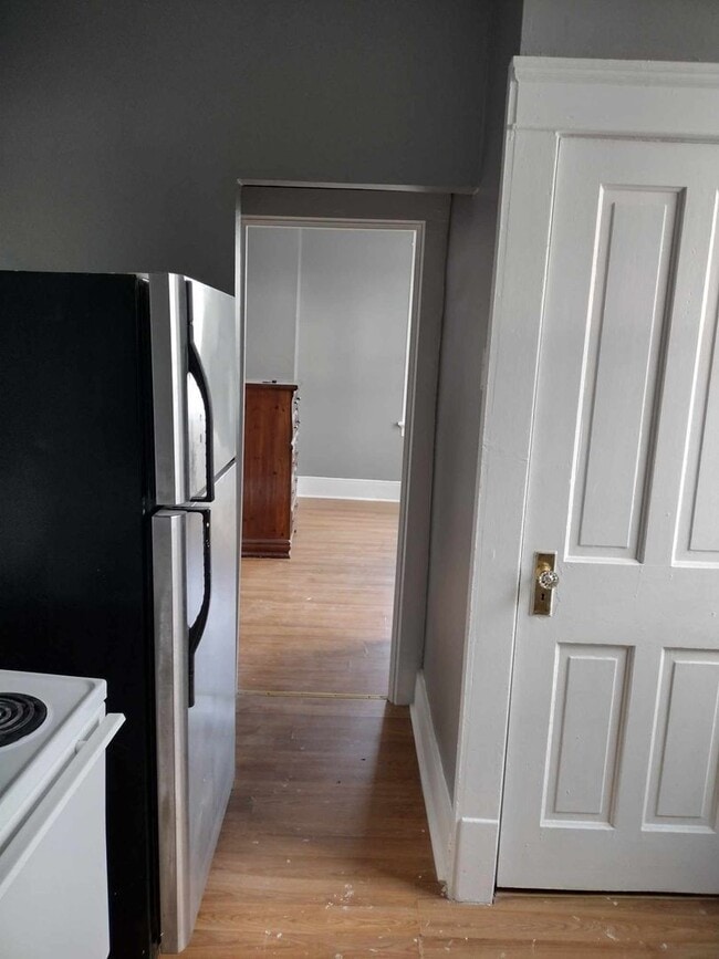 Photo - 1002 Columbus Ave Unit Apt C