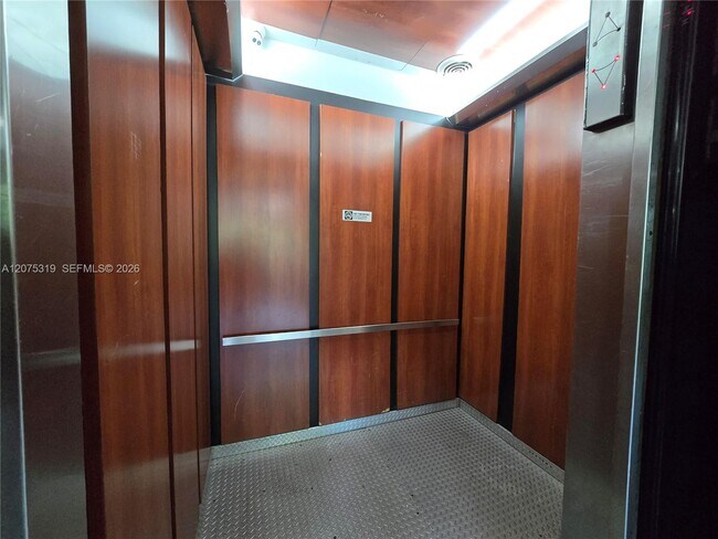 Photo - 6940 Miami Gardens Dr Unit 1-319