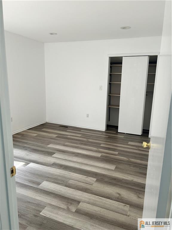 21 Woodhill St