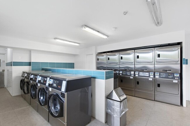 1450 Sheppard Ave W