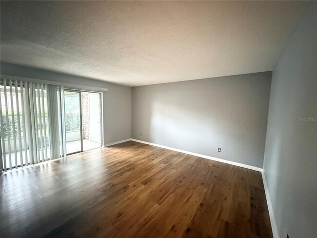 Photo - 200 St Andrews Blvd Unidad 606