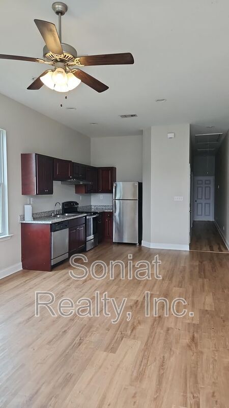 Photo - 1442 Tennessee St