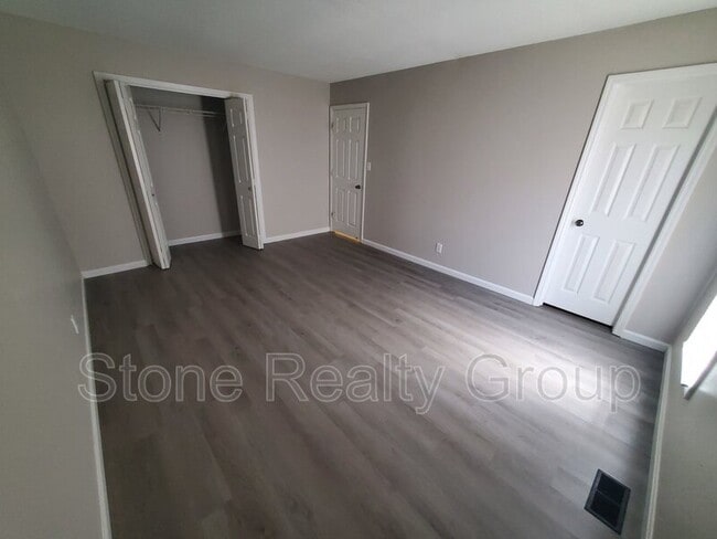 Photo - 3351 E Margaret Ave