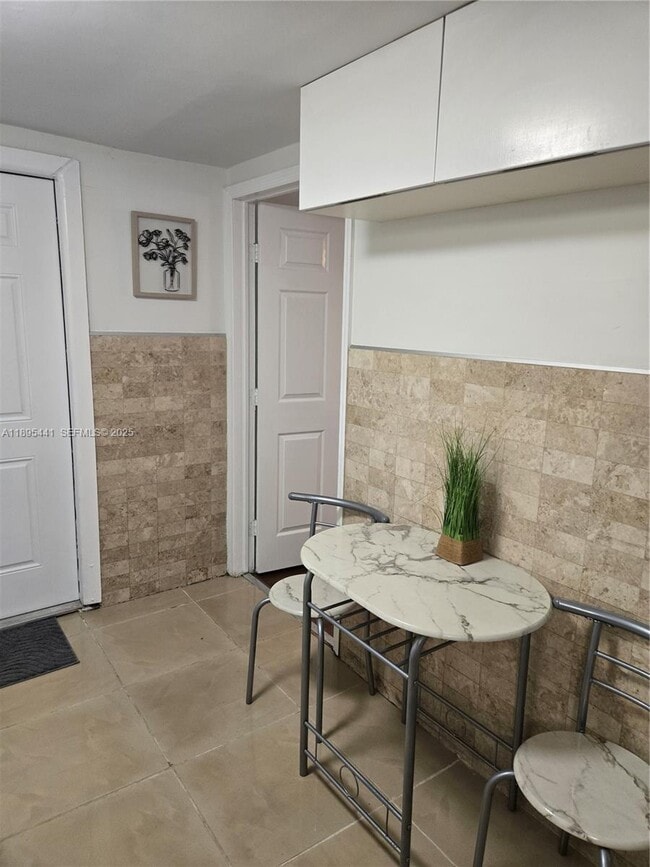 Photo - 5712 Hollywood Blvd Unit 1