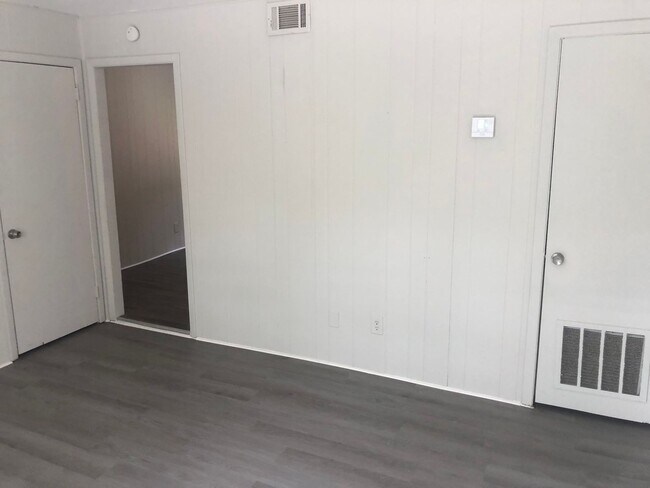 Photo - Azalea Apartments Unidad 630 C