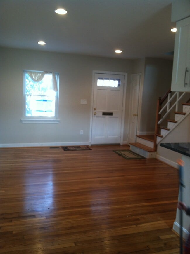 Photo - 321 Mount Vernon Ave