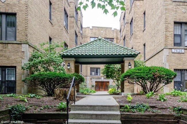 Photo - 2 bedroom in Chicago IL 60626 Unit 1A