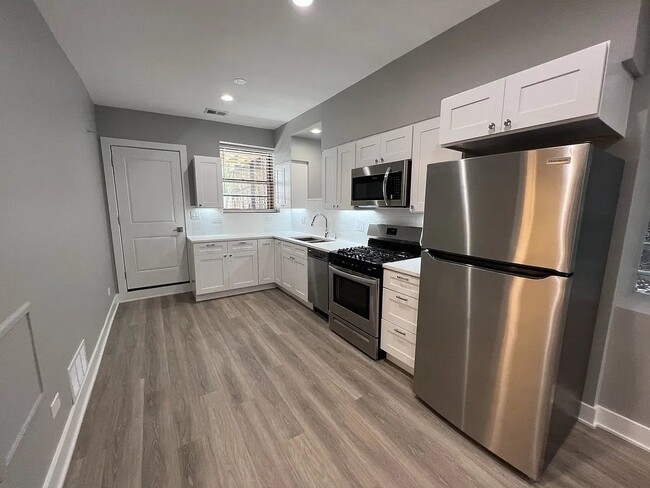 Photo - 1227 W Ohio St Unidad G