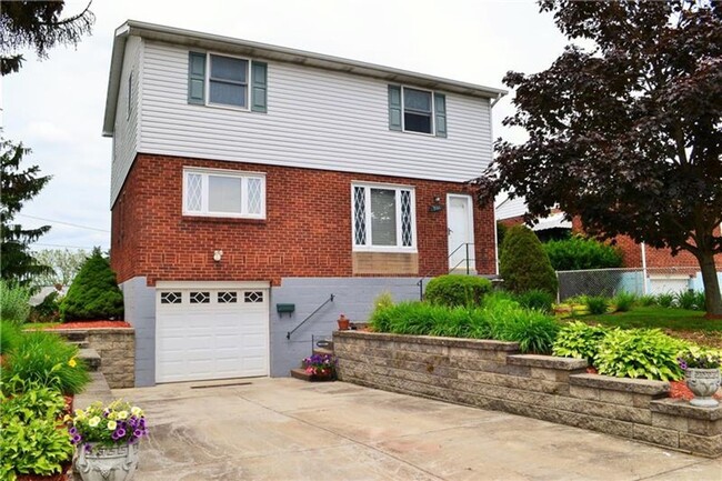 5Bed | 2bath Home in West Mifflin, PA - 5Bed | 2bath Home in West Mifflin, PA