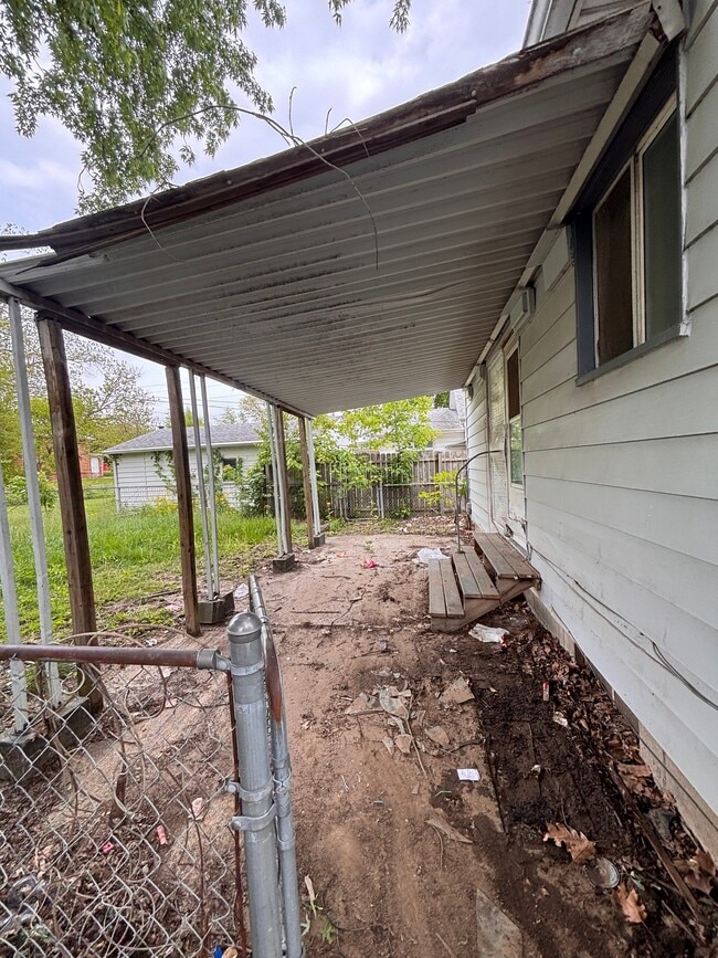Photo - 2648 E Prairie St